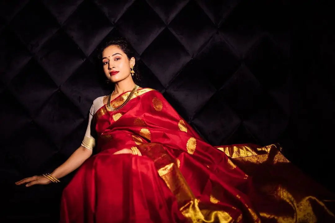 Pooja Ramachandran Images in Red Saree White Blouse